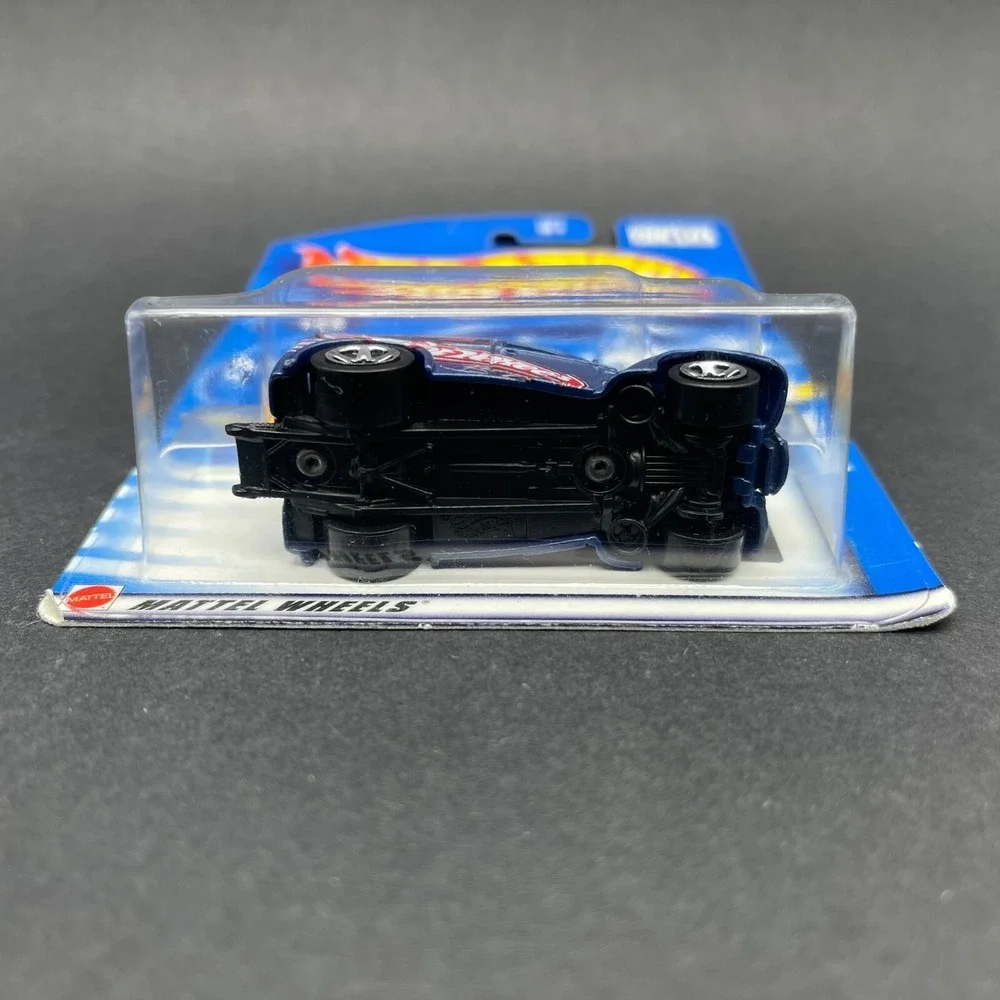 Hot Wheels 2002 Race Team Anglia Panel Delivery Vehicle‎ Diecast 1/64 Scale #143